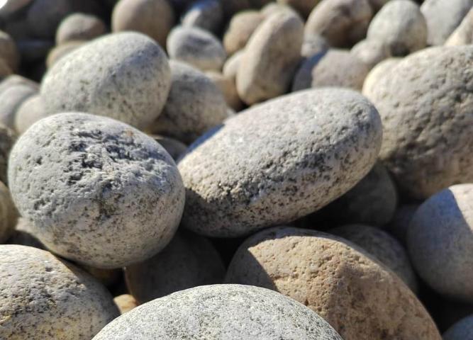 Купить речную и морскую гальку напрямую у производителя с доставкой  купить в Луганске от производителя, без посредников