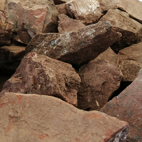 фото Яшма красная  (фр. 70-100 мм)  купить в Луганске в интернет-портале КАМЕНЬ КЛУБ