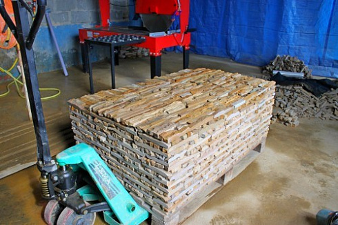 Kamenclub.ru: Песчаник (лапша) art PSG-3-01  купить в Луганске    2300 руб/кв.м   фото КАМЕНЬ КЛУБ