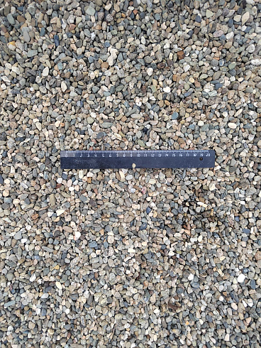 Kamenclub.ru: Галька речная окат (серая) фр.5-10 мм купить  в Луганске галька речная серая, серый, темно-серый, светло-серый, коричневый речная окатанная галька декоративная ландшатфная 5000 руб/т   фото КАМЕНЬ КЛУБ