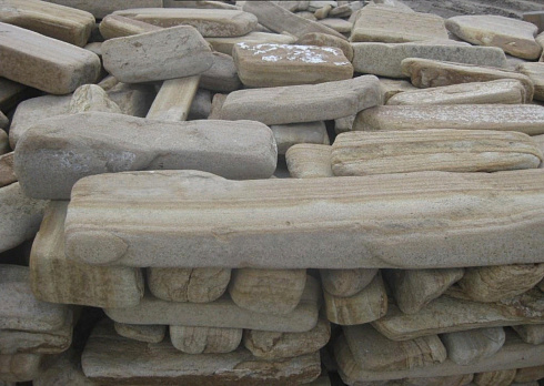 Kamenclub.ru: Песчаник пластушка галтованный желтый с рисунком (3 см)  купить в Луганске плитняк - пластушка желтый песчаник 21000 руб/м3   фото КАМЕНЬ КЛУБ