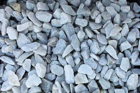 Kamenclub.ru: Мраморная крошка, щебень, цвет-белый, фр. 40-70 мм.  купить в Луганске мрамор белый молочный айвори мраморный каменный декоративный  12000 руб/т   фото КАМЕНЬ КЛУБ