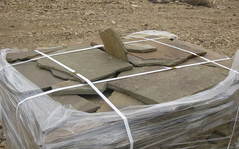 Kamenclub.ru: Песчаник пластушка серо-зеленый (1,5 см)  купить в Луганске плитняк - пластушка серо-зеленый, серый, зеленый пластушка рваная ландшафтная колотая 10200 руб/м3   фото КАМЕНЬ КЛУБ