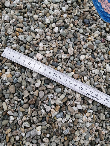 Kamenclub.ru: Галька речная окат (серая) фр.5-10 мм купить  в Луганске галька речная серая, серый, темно-серый, светло-серый, коричневый речная окатанная галька декоративная ландшатфная 5000 руб/т   фото КАМЕНЬ КЛУБ