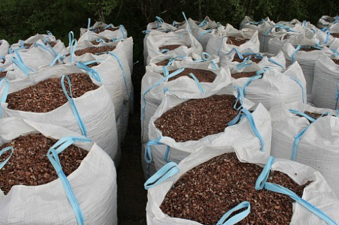 Kamenclub.ru: Мраморная крошка (щебень крошка розовый) фр. 10-20 мм.  купить в Луганске мрамор розовый, красный каменная декоративная крошка ландшафтная 11000 руб/т   фото КАМЕНЬ КЛУБ