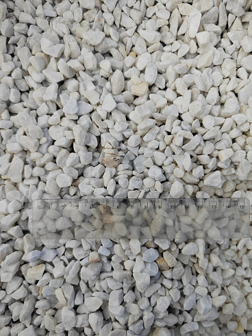 Kamenclub.ru: Мраморная крошка, щебень, цвет-белый, фр. 5-10 мм.  купить в Луганске мрамор белый, айвори, молочный мраморная каменная крошка ландшафтная 12000 руб/т   фото КАМЕНЬ КЛУБ