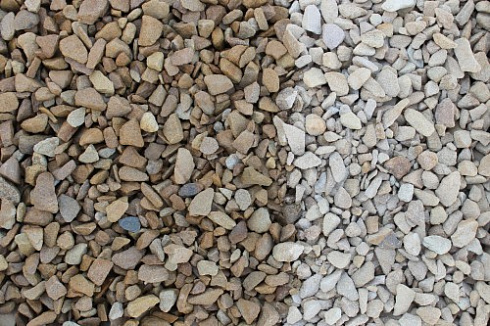 Kamenclub.ru: Щебень крошка желтый (песчаник) фр. 10-20 мм.  купить в Луганске песчаник бежевый, серый, рыжий декоративный ландшафтный щебень колотый 9500 руб/т   фото КАМЕНЬ КЛУБ