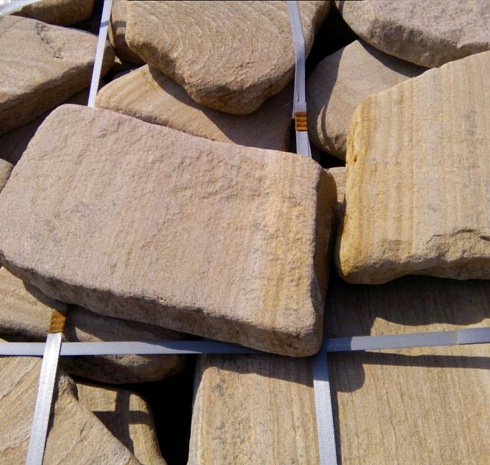 Kamenclub.ru: Песчаник пластушка галтованный желтый с рисунком (3 см)  купить в Луганске плитняк - пластушка желтый песчаник 21000 руб/м3   фото КАМЕНЬ КЛУБ