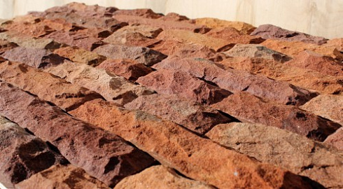 Kamenclub.ru: Песчаник (красный дракон) art PSK-5-03  купить в Луганске    3350 руб/кв.м   фото КАМЕНЬ КЛУБ