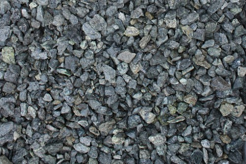 Kamenclub.ru: Щебень крошка зеленый (змеевик) фр. 3-5 мм  купить в Луганске камень змеевик зеленый, салатовый светло-зеленый мраморная каменная декоративная крошка 9000 руб/т   фото КАМЕНЬ КЛУБ