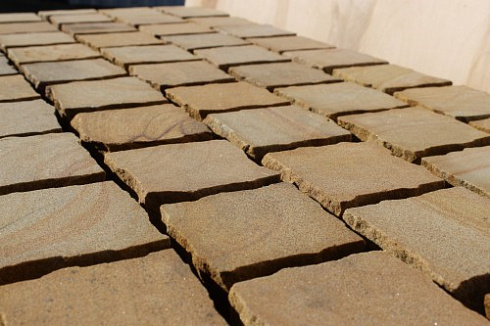 Kamenclub.ru: Песчаник брусчатка (Прага) art PSG-10-07  купить в Луганске    2600 руб/кв.м   фото КАМЕНЬ КЛУБ