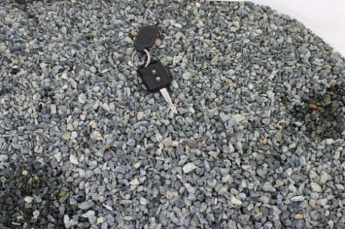 Kamenclub.ru: Щебень крошка зеленый (змеевик) фр. 5-10 мм  купить в Луганске змеевик зеленый, салатовый ландшафтный декоративный щебень крошка 7 200 руб/т   фото КАМЕНЬ КЛУБ