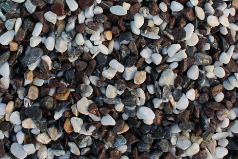 Kamenclub.ru: Мраморная крошка (щебень крошка микс : белый-черный-розовый) фр. 5-10 мм.  купить в Луганске мрамор белый, черный, розовый, разноцветный микс декоративная мраморная каменная крошка 12000 руб/т   фото КАМЕНЬ КЛУБ