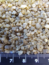 Кварцевый песок для водоподготовки фр. 1,6-3 мм.  купить в Луганске фото Камень Клуб