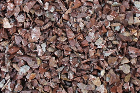 Kamenclub.ru: Мраморная крошка (щебень крошка розовый) фр. 3-5 мм.  купить в Луганске мрамор розовый, красный декоративная ландшафтная мраморная крошка 11500 руб/т   фото КАМЕНЬ КЛУБ