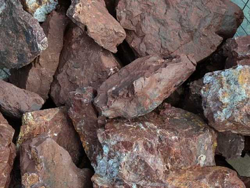 Kamenclub.ru: Щебень крошка красный (ЯШМА) фр. 10-20 мм.  купить в Луганске яшма красный, бордовый, оранжевый, рыжий декоративный каменный ландшафтный щебень колотый 9000 руб/т   фото КАМЕНЬ КЛУБ