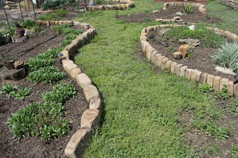 Kamenclub.ru: Песчаник для строительства и кладки блочный (фр 100-200 мм)  купить в Луганске песчаник бежевый серый рыжий валун мелкий для строительства песчаник 6500 руб/т   фото КАМЕНЬ КЛУБ