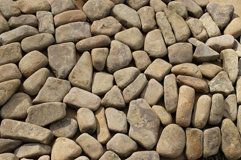 Kamenclub.ru: Песчаник брусчатка  купить в Луганске    5 500 руб/т   фото КАМЕНЬ КЛУБ