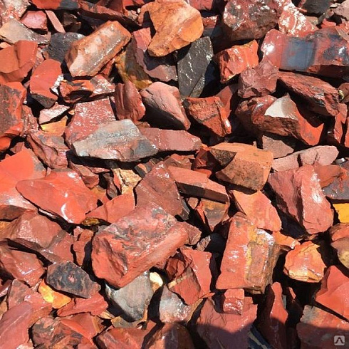 Kamenclub.ru: Щебень крошка красный (ЯШМА) фр. 5-10 мм.  купить в Луганске крошка каменная яшмы красный, бордовый, темно-красный декоративная крошка ландшафтная каменная яшмоидная 8500 руб/т   фото КАМЕНЬ КЛУБ