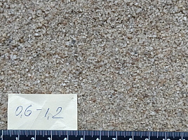 Кварцевый песок для площадок фр. 0,6-1,2 мм.  купить в Луганске фото Камень Клуб