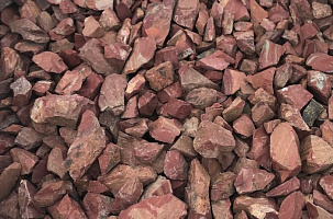 Kamenclub.ru: Щебень крошка красный (ЯШМА) фр. 20-40 мм.  купить в Луганске яшма красный, бордовый декоративный ландшафтный щебень 9000 руб/т   фото КАМЕНЬ КЛУБ