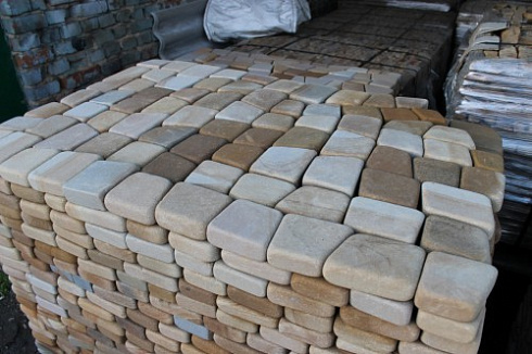 Kamenclub.ru: Песчаник брусчатка (Готика) art PSG-L-01  купить в Луганске    2300 руб/кв.м   фото КАМЕНЬ КЛУБ