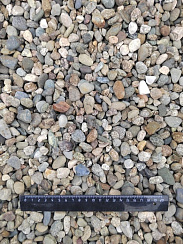 Kamenclub.ru: Галька речная окат (серая) фр.10-20 мм купить  в Луганске галька речная серая, серый, темно-серый, светло-серый, коричневый ландшафтная декоративная речная окатанная округлая галька 5000 руб/т   фото КАМЕНЬ КЛУБ